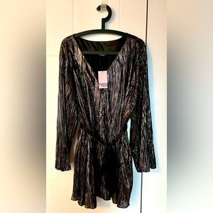 BNWT – Smash + Tess Tasia blouse in Black Metallic, size XL/2X
